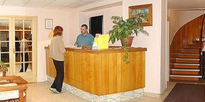 Hotel Jarry Confort - image 3