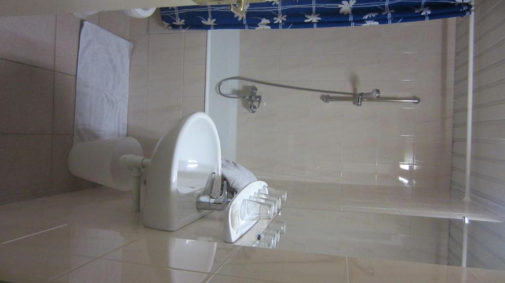 Hotel Jarry Confort - image 6