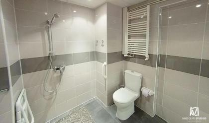 Hotel Jarry Confort - image 8