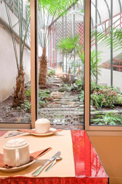 Hotel Moulin Plaza - image 13