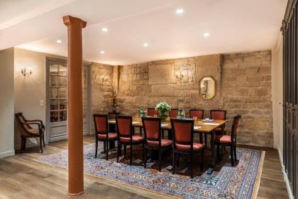 Hotel Ducs de Bourgogne - image 11