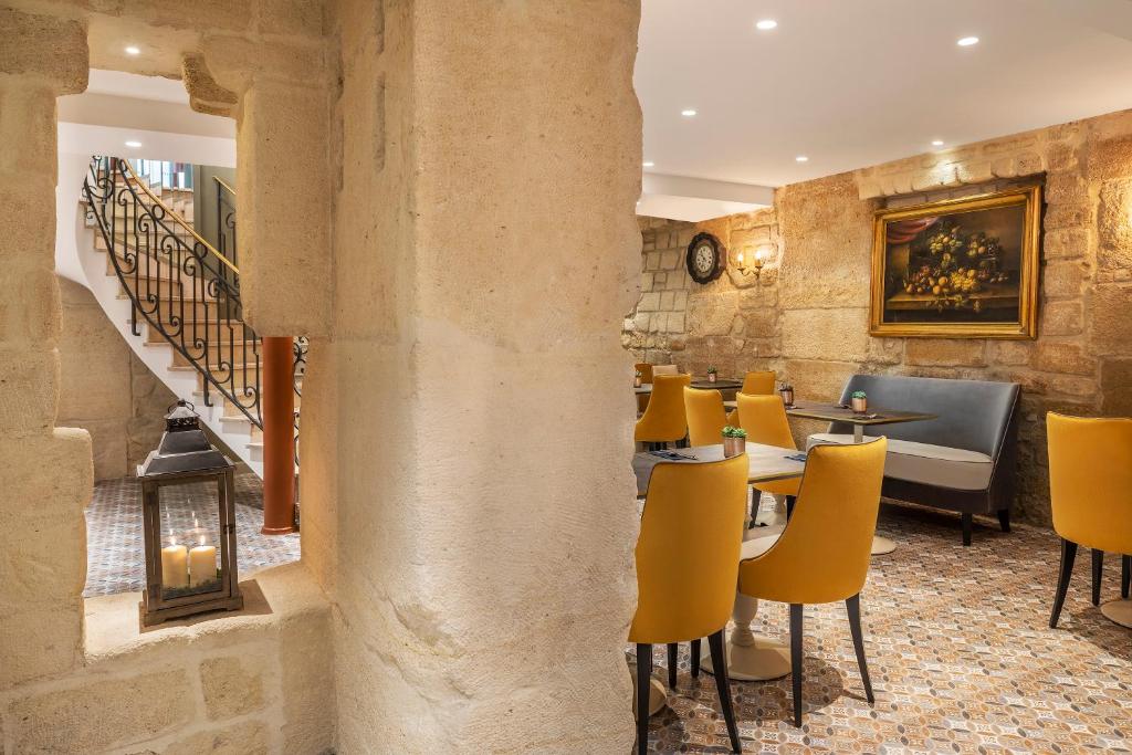 Hotel Ducs de Bourgogne - image 2