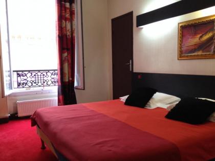 Vintimille Hotel - image 1