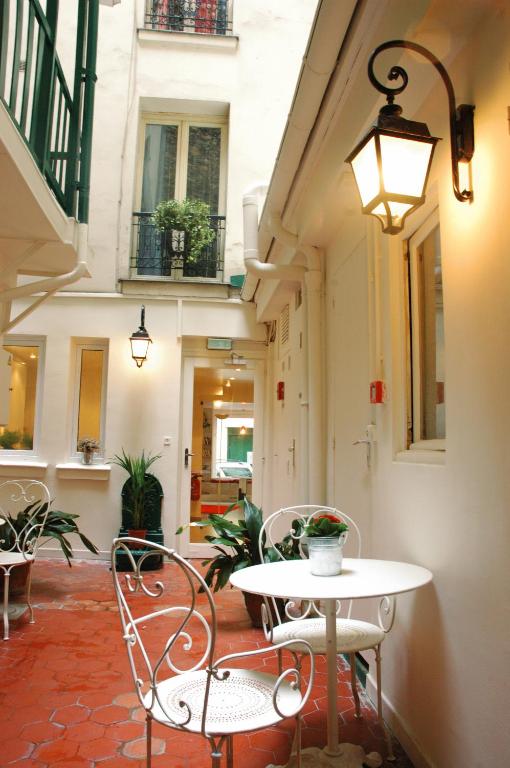 Hotel Angleterre Etoile - image 6