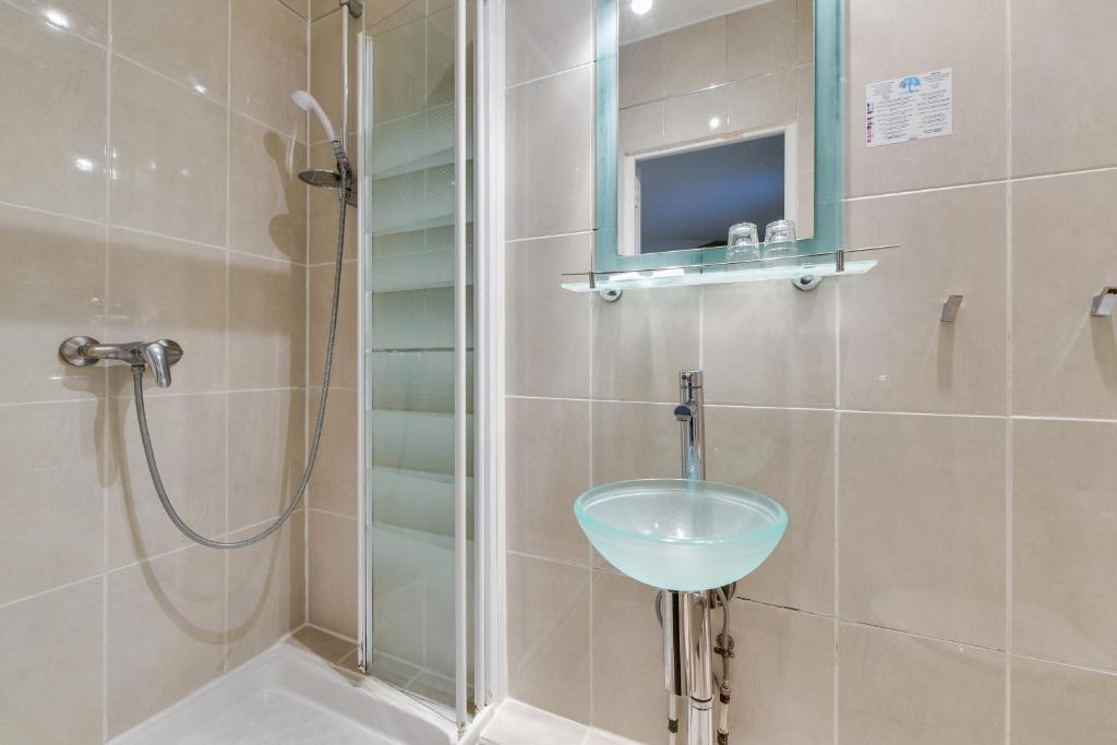 Hotel Angleterre Etoile - image 7