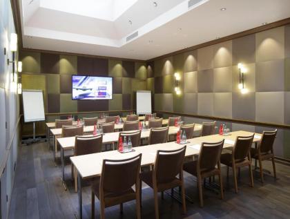 Rochester Champs-Elysees Hotel - image 3