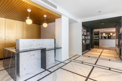 Holiday Inn Paris Elysees - image 1