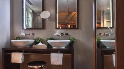 Holiday Inn Paris Elysees - image 16