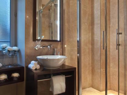 Holiday Inn Paris Elysees - image 6