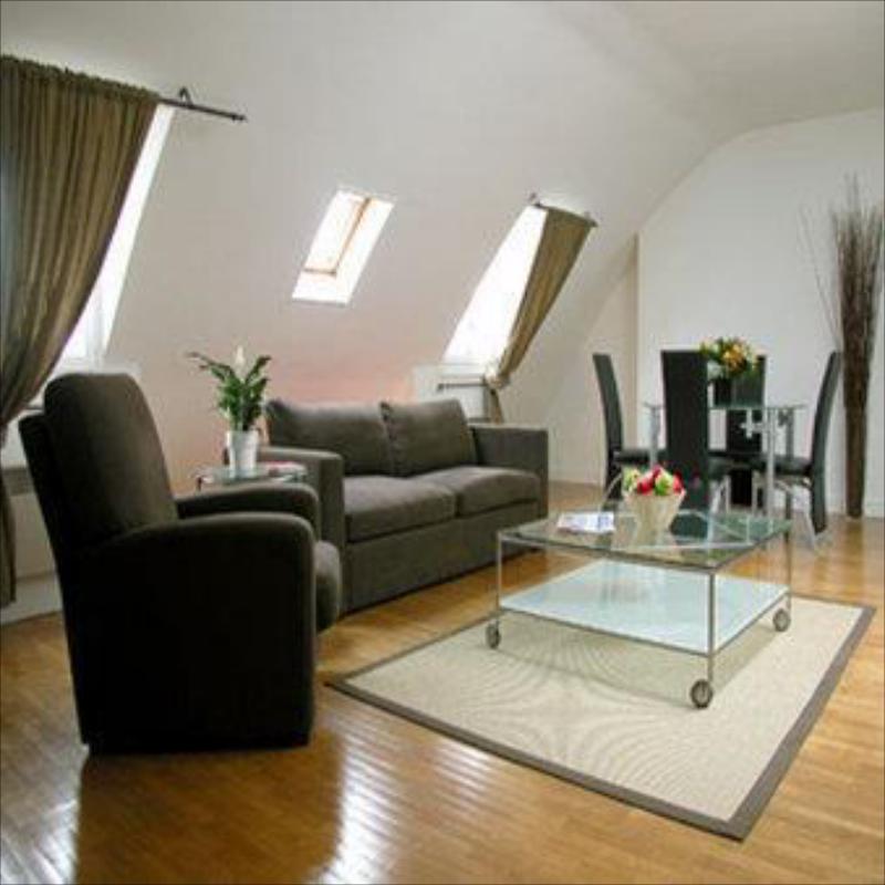 Bridgestreet Opera - image 4