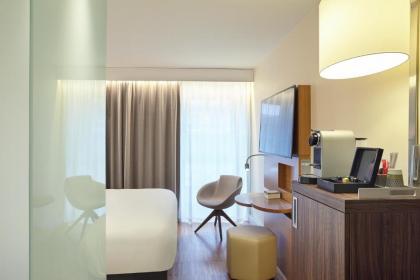 Mercure Paris Arc De Triomphe Etoile - image 2