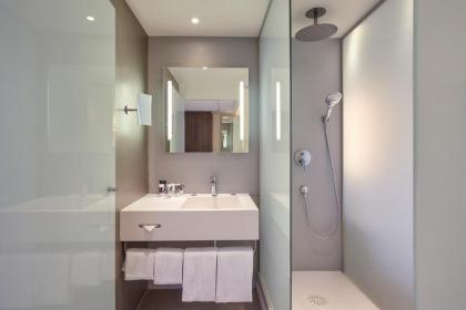Mercure Paris Arc De Triomphe Etoile - image 3