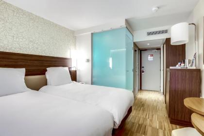 Mercure Paris Arc De Triomphe Etoile - image 4