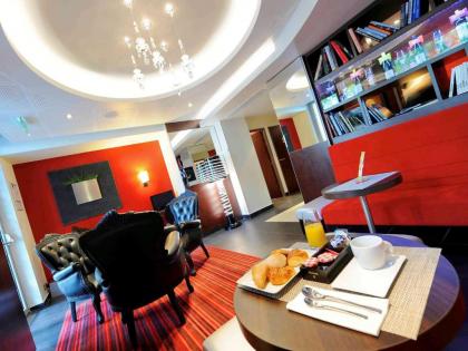Mercure Paris Tour Eiffel Pont Mirabeau - image 15