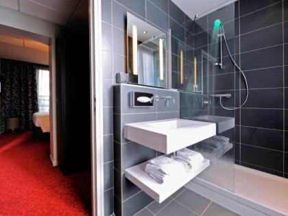 Mercure Paris Tour Eiffel Pont Mirabeau - image 9