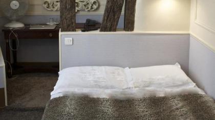Paris Saint Honore Hotel - image 10