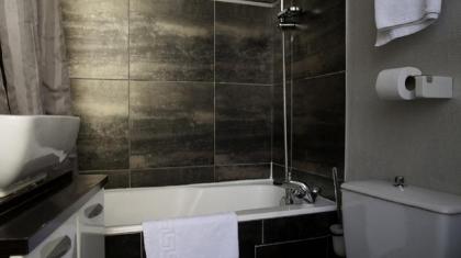 Paris Saint Honore Hotel - image 16