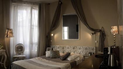 Paris Saint Honore Hotel - image 19