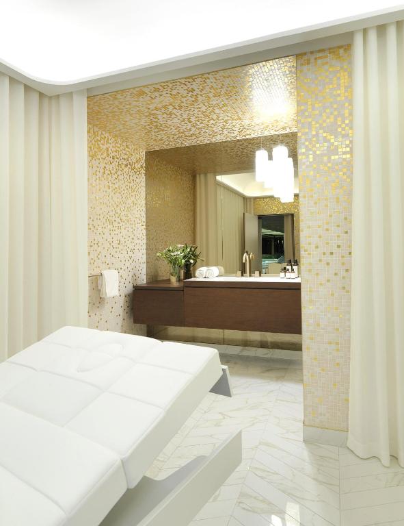 Hotel D'Aubusson - image 6