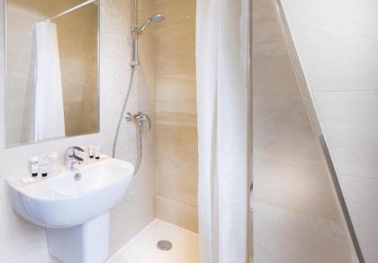 Hotel International Paris - image 18