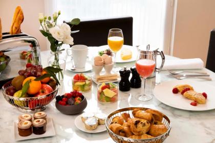 Hotel De Sers Champs Elysees - image 10