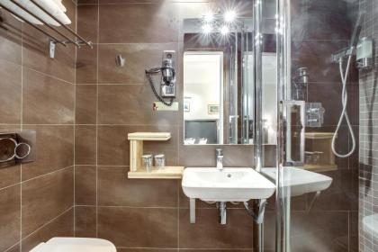 Hotel Opera Maintenon - image 18
