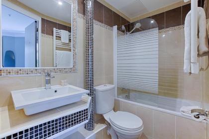 Hotel Avama Prony - image 20