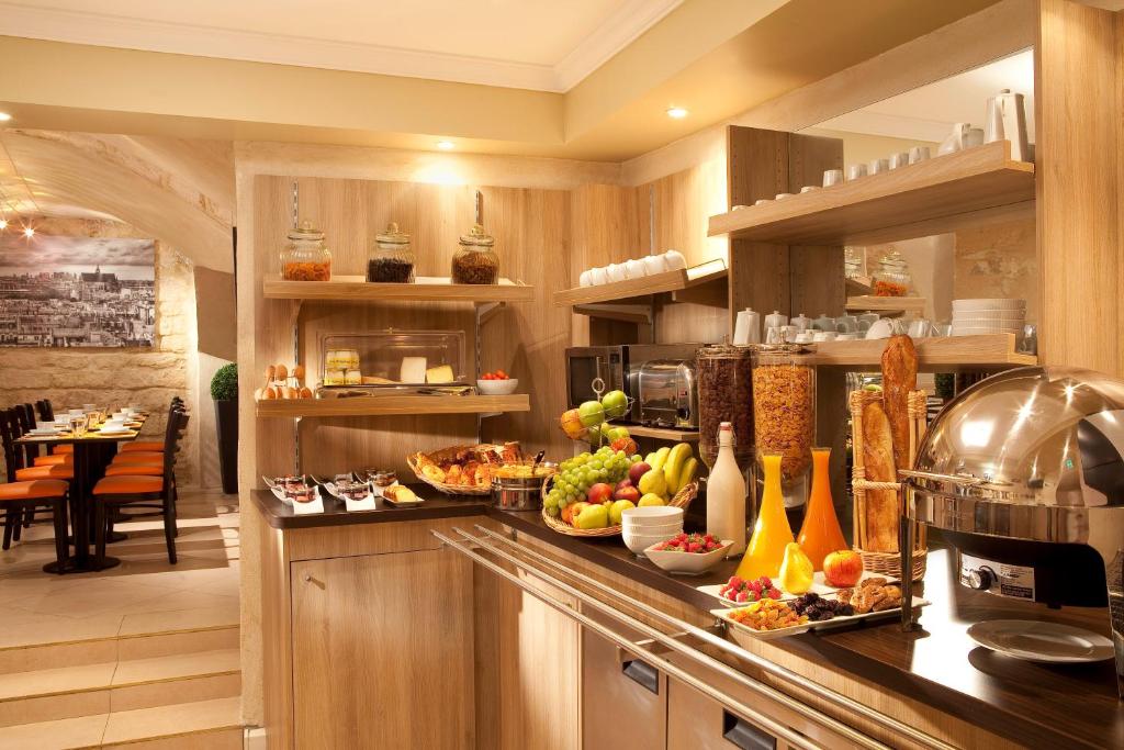 Hotel Saint Honore - image 2