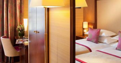Hotel Saint Honore - image 4