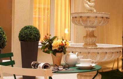 Hotel Saint Honore - image 9