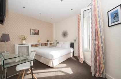 Hotel Des Batignolles - image 4