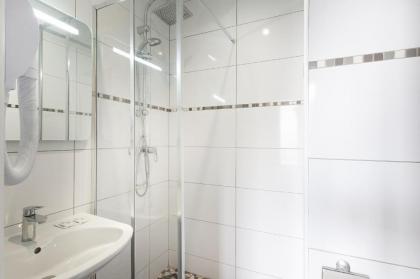 Hotel Americain - image 15