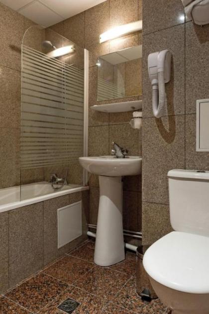 Hotel Americain - image 5