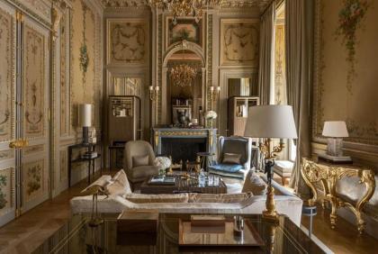 Hotel De Crillon - image 13