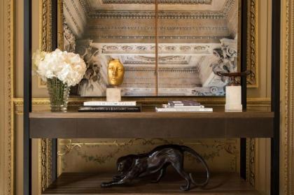 Hotel De Crillon - image 14
