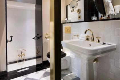 Relais Christine Hotel - image 17