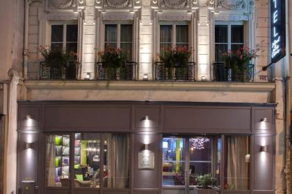 Hotel Le petit Paris - image 12