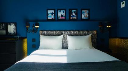 Hotel Noir - image 1
