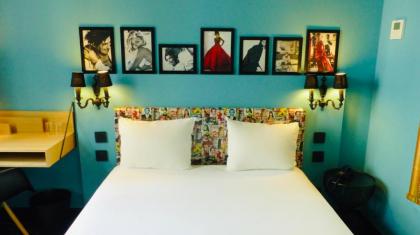 Hotel Noir - image 16