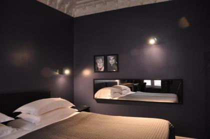 Hotel Noir - image 8