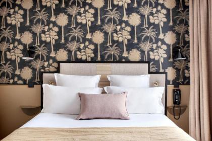 Doisy Etoile Hotel - image 10