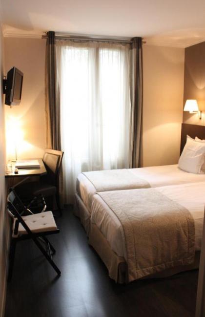 Hotel Arc Elysees - image 6