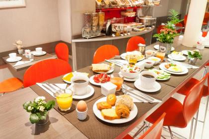 Hotel de France Gare de Lyon Bastille - image 5