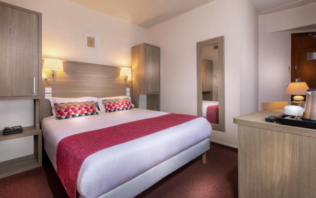 Hotel Crimee - main image