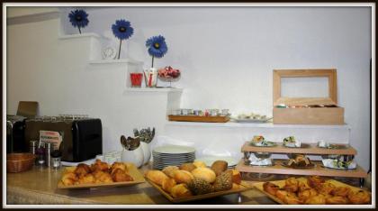 Hotel Crimee - image 10