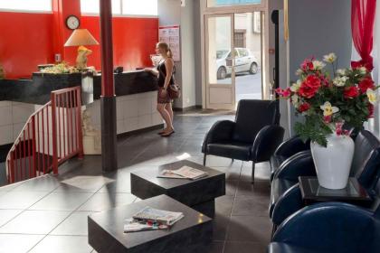 Hipotel Paris Belgrand Mairie Du 20eme - image 18