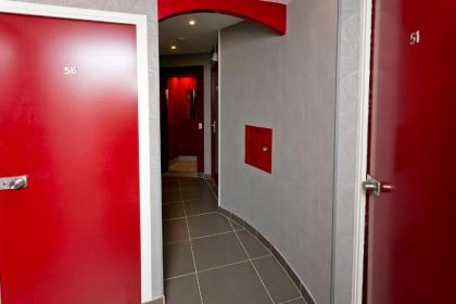 Hipotel Paris Belgrand Mairie Du 20eme - image 8