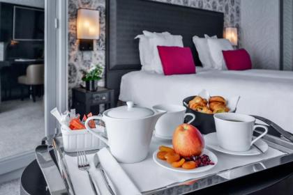 Maison Astor Paris Curio Collection by Hilton - image 15