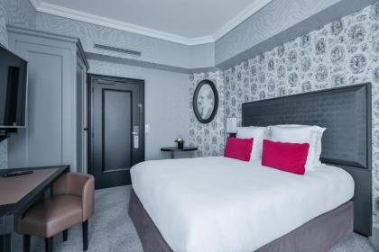 Maison Astor Paris Curio Collection by Hilton - image 16