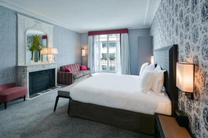 Maison Astor Paris Curio Collection by Hilton - image 2
